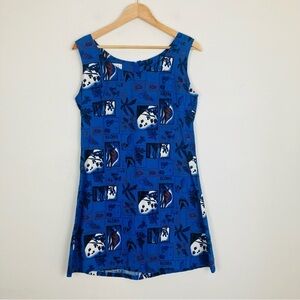 Vintage 90s made in Hawaii 60’s style shift dress classic blue Hawaiian print. M